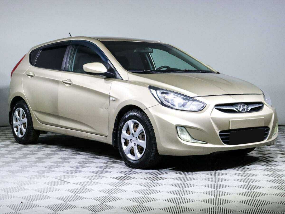Hyundai Solaris, 2013 - фото №3
