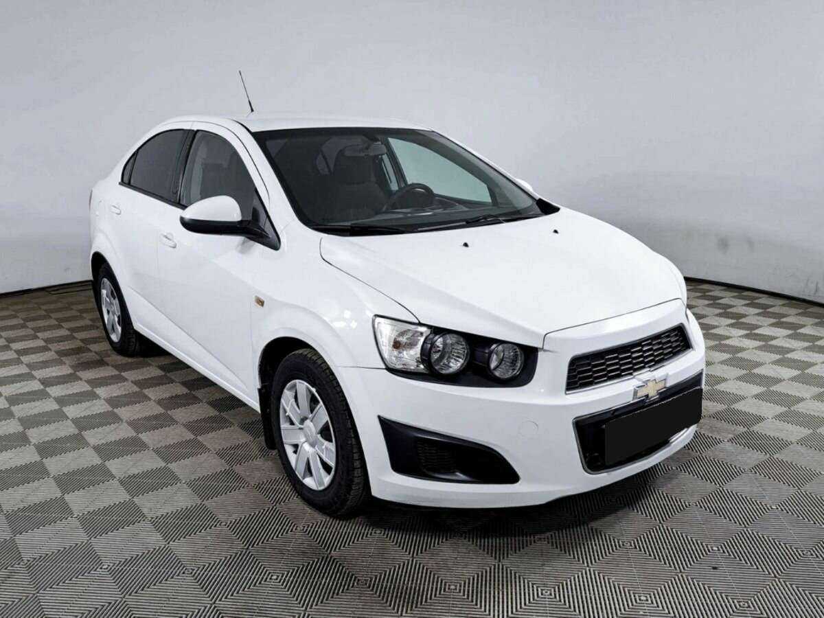 Chevrolet Aveo, 2013 - фото №3