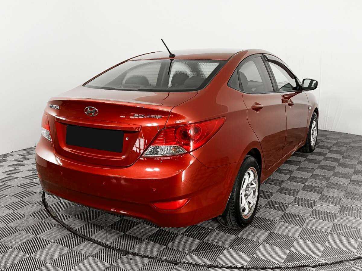 Hyundai Solaris, 2012 - фото №4