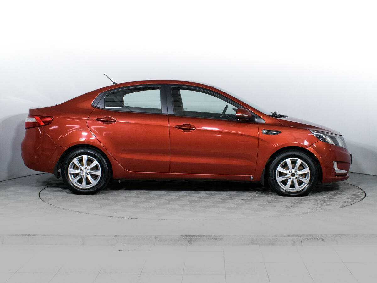 Kia Rio 5-speed, 2013 - фото №4