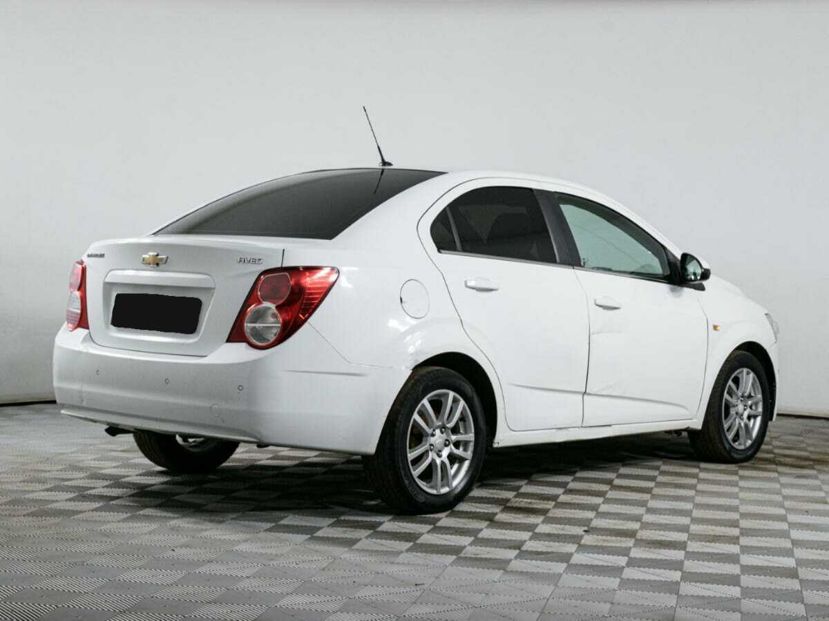 Chevrolet Aveo, 2013 - фото №4