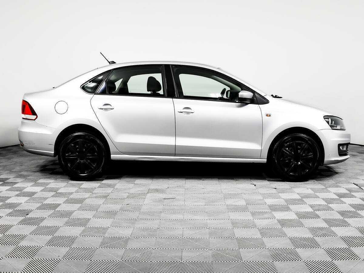 Volkswagen Polo, 2018 - фото №4