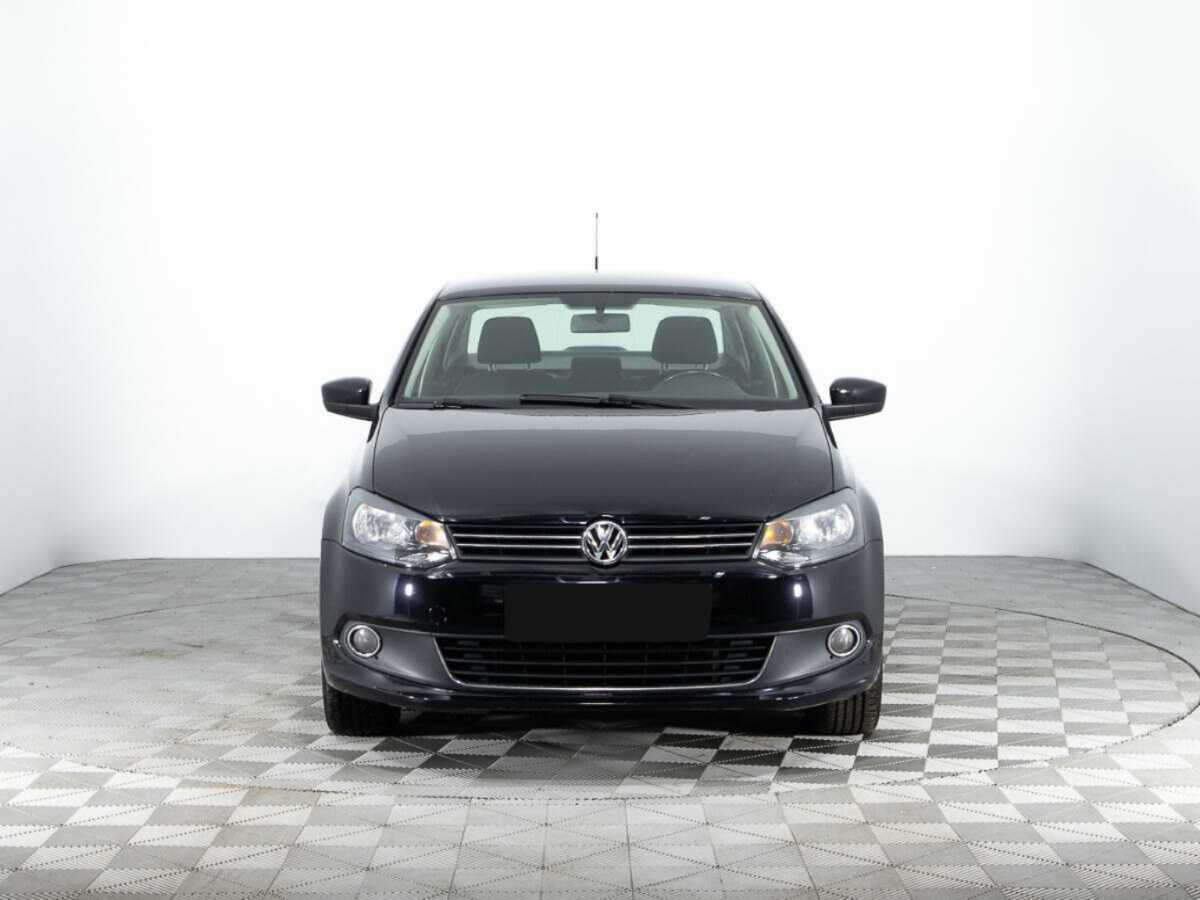 Volkswagen Polo, 2012 - фото №2