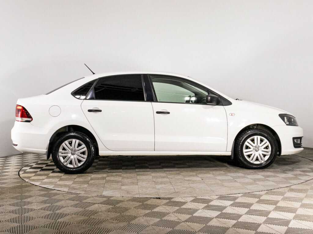 Volkswagen Polo, 2016 - фото №4