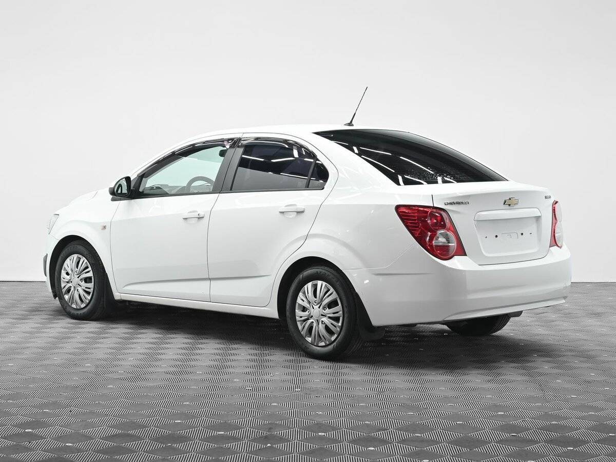 Chevrolet Aveo, 2012 - фото №3